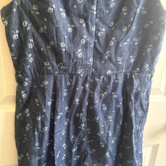 Like new Forever 21 chambray blue Floral Dress, size L, fits like M. Mini. 90s - Picture 7 of 7